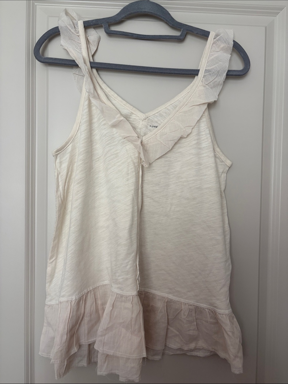 American Eagle Outfitters Cream Ruffle V-Neck Tank
